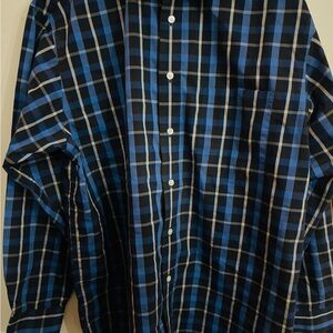 Roundtree & Yorke Navy and Light Blue Checkered Shirt